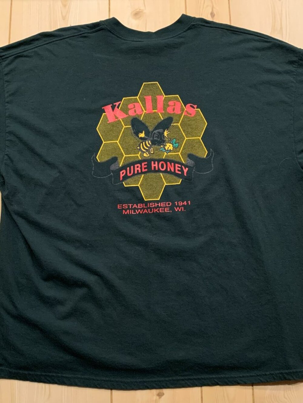 Vintage Kallas Pure Honey Farm Bee Beekeeper Honeycomb Bumble Wasp T-Shirt 3XL